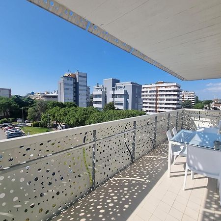 Appart-Hotel Holiday Lignano Sabbiadoro Luaran gambar