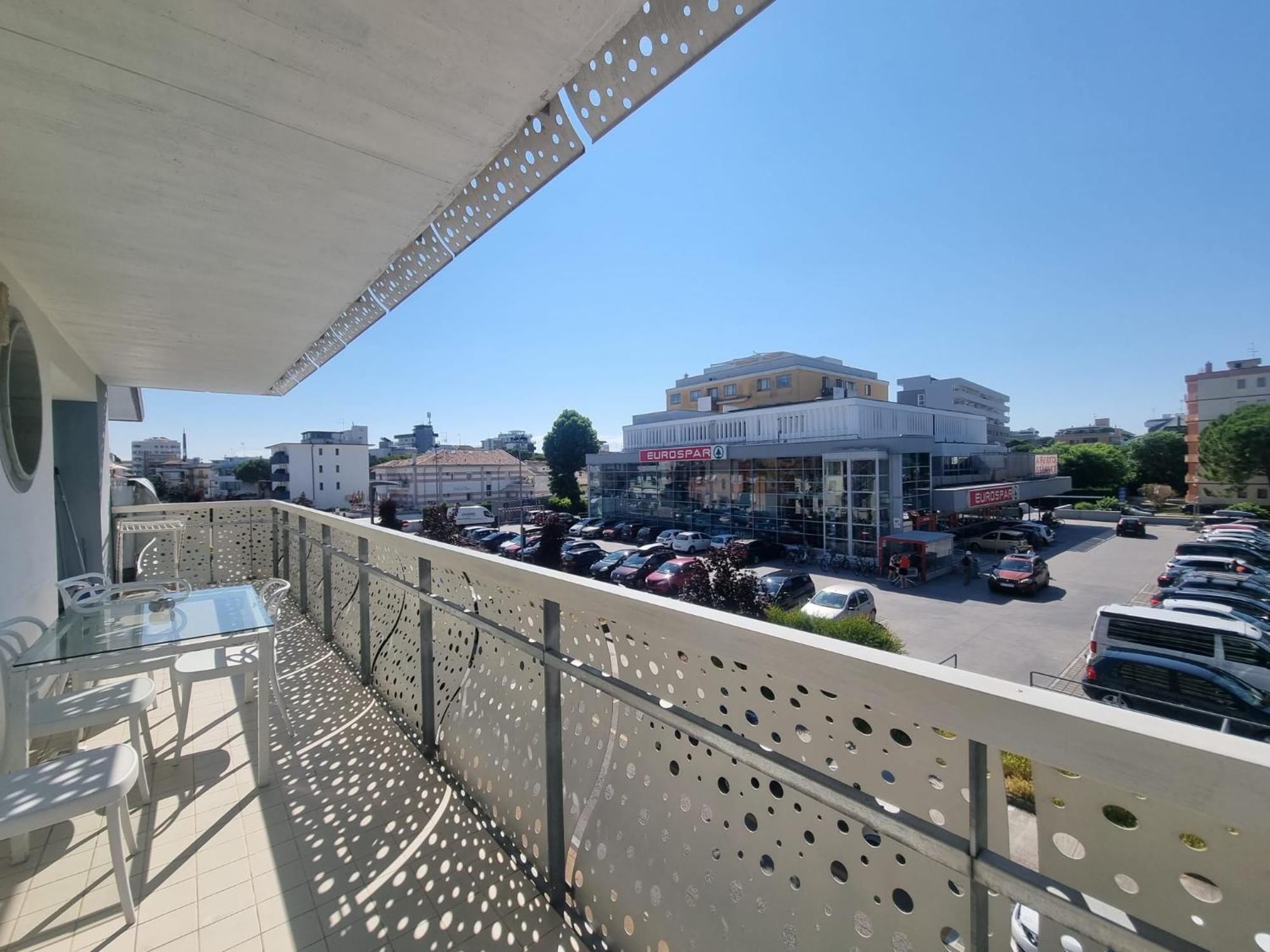 Appart-Hotel Holiday Lignano Sabbiadoro Luaran gambar