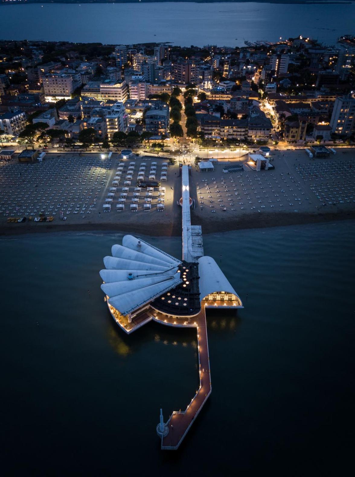 Appart-Hotel Holiday Lignano Sabbiadoro Luaran gambar