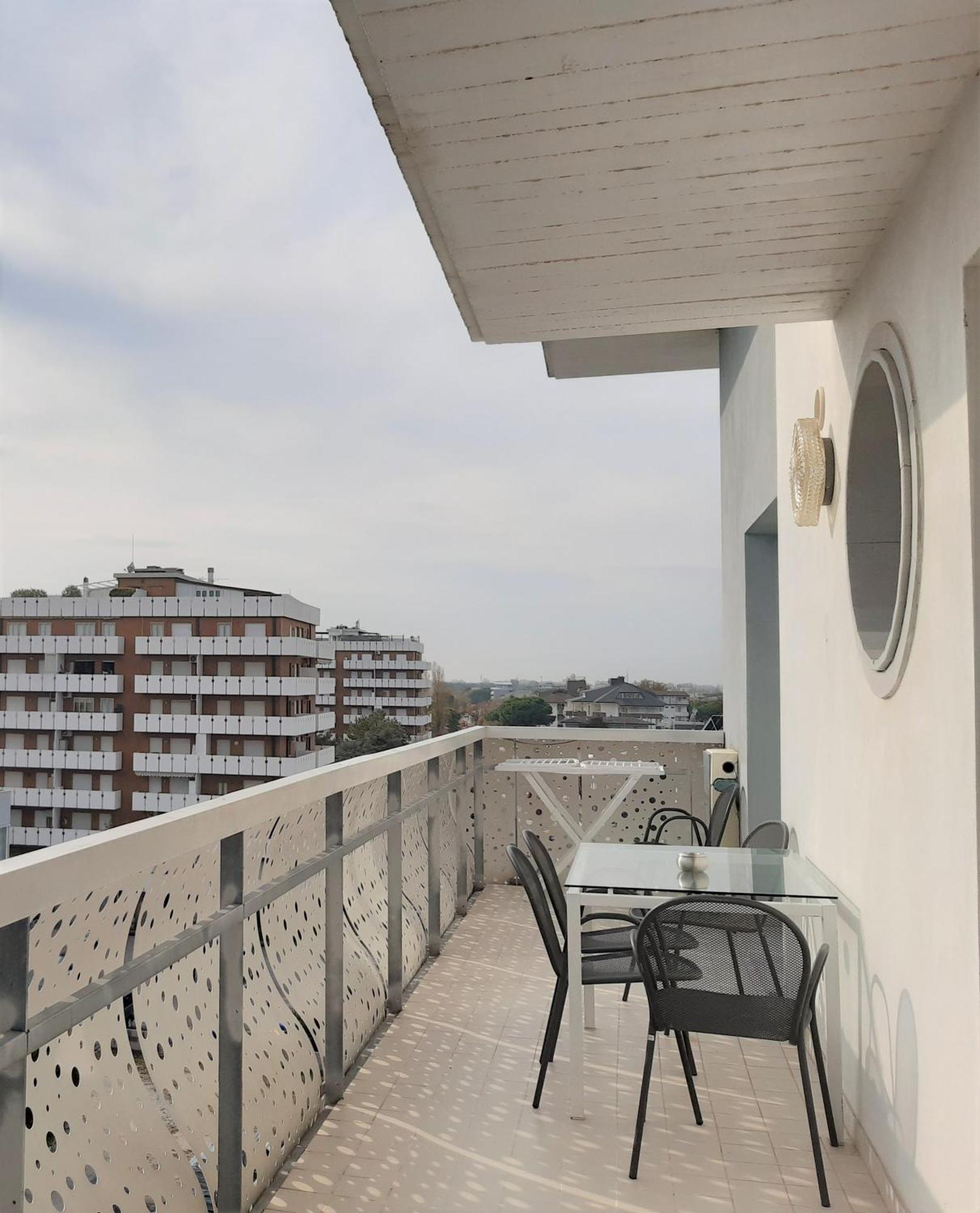 Appart-Hotel Holiday Lignano Sabbiadoro Luaran gambar