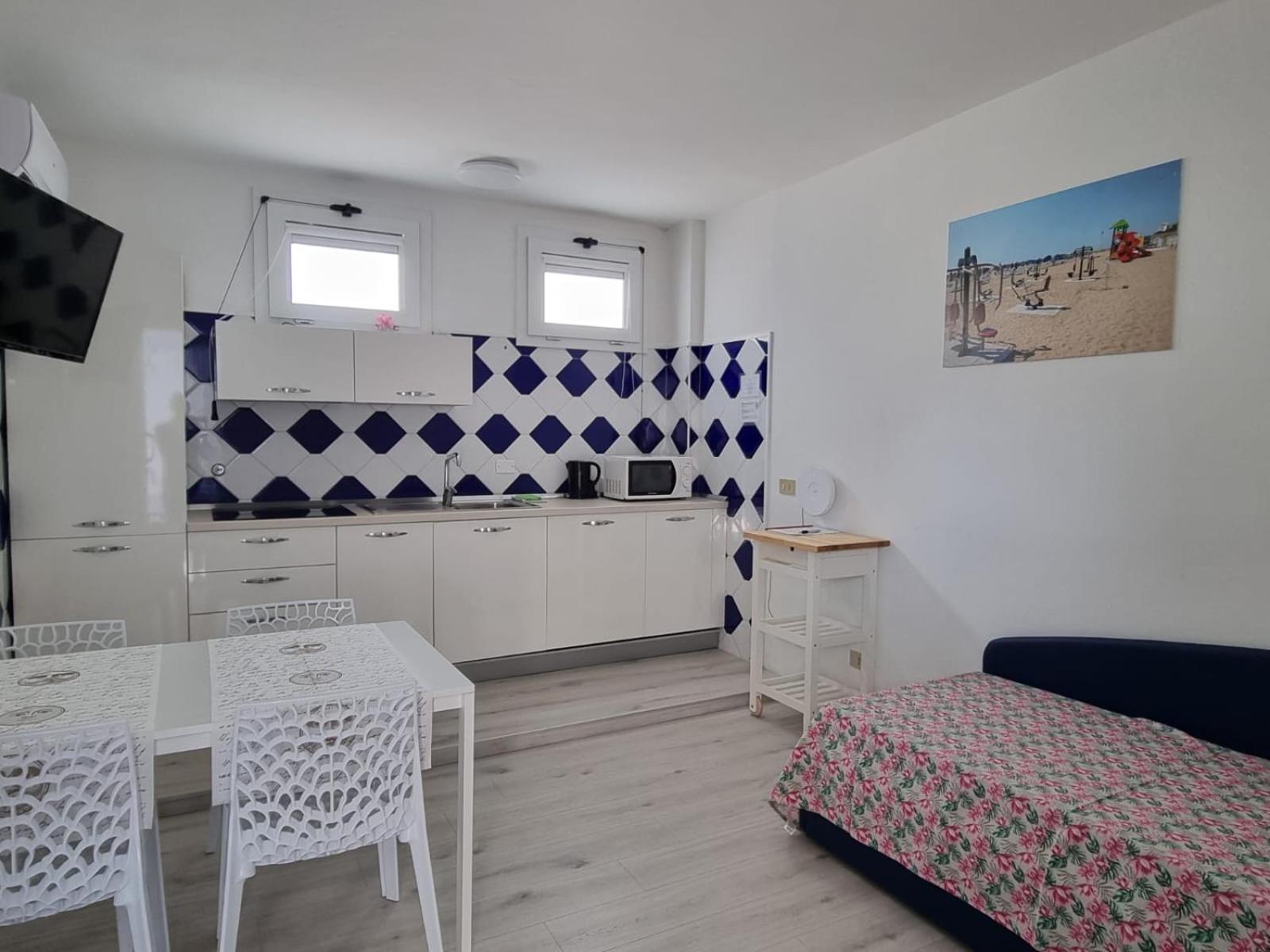 Appart-Hotel Holiday Lignano Sabbiadoro Luaran gambar