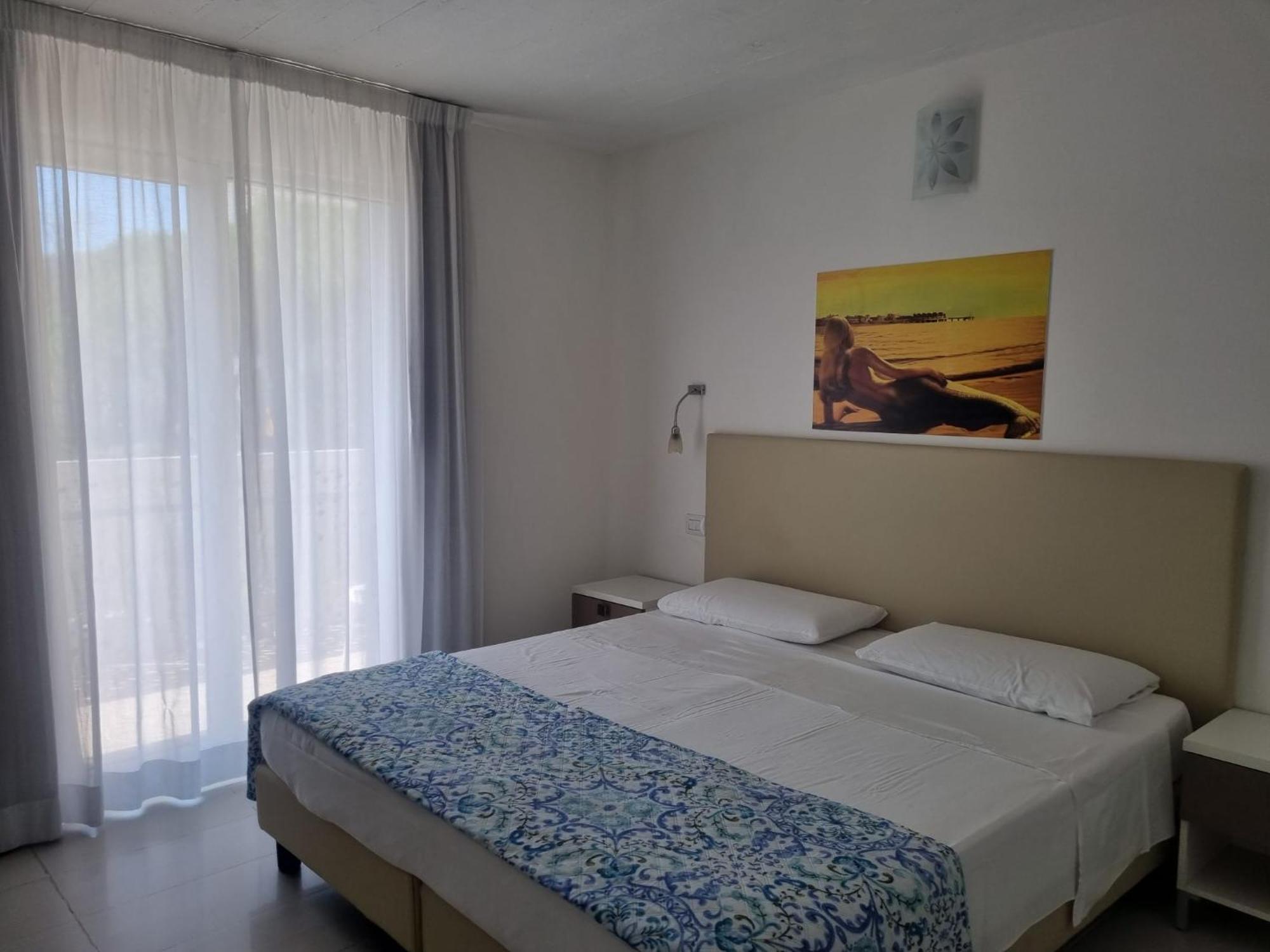 Appart-Hotel Holiday Lignano Sabbiadoro Luaran gambar