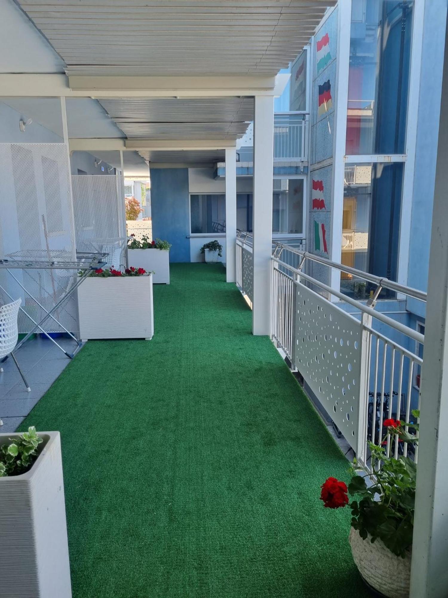 Appart-Hotel Holiday Lignano Sabbiadoro Luaran gambar