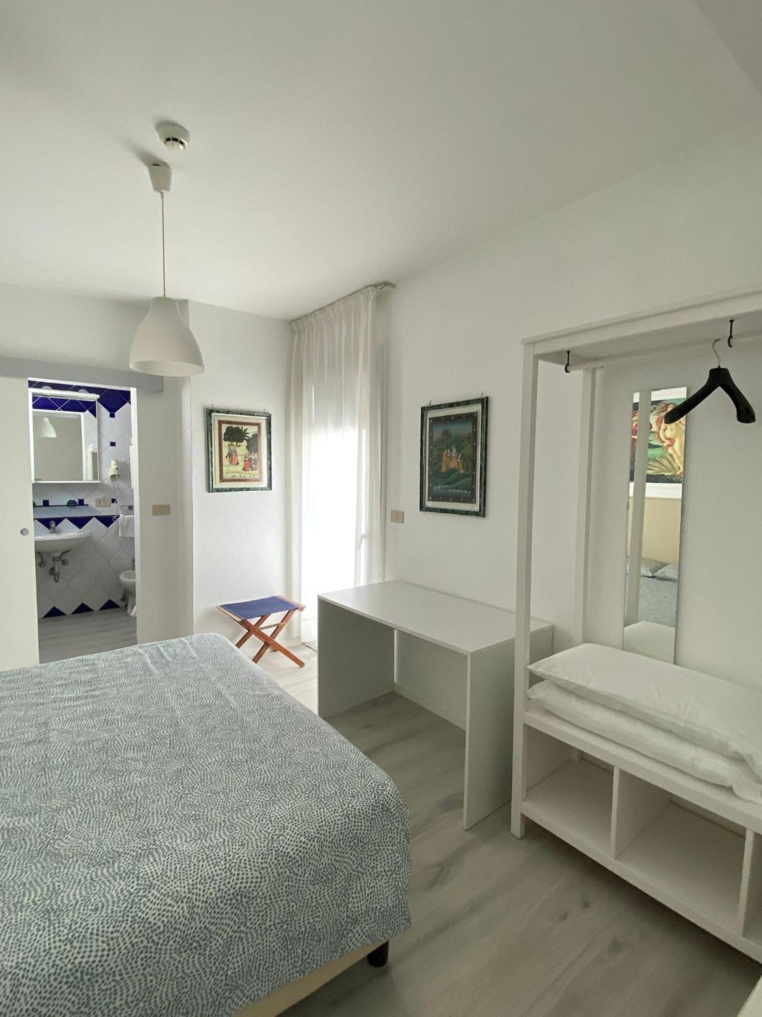 Appart-Hotel Holiday Lignano Sabbiadoro Luaran gambar