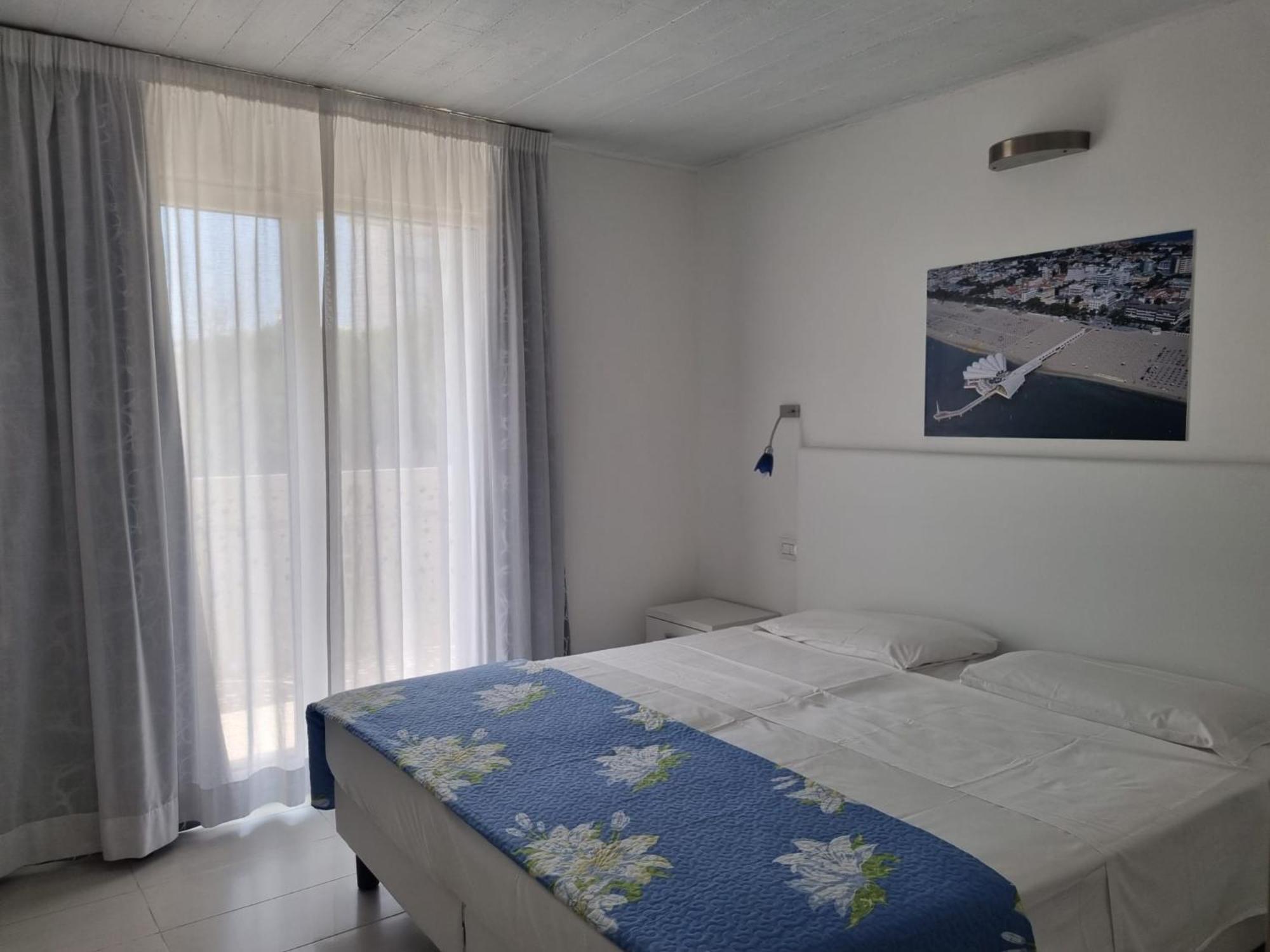 Appart-Hotel Holiday Lignano Sabbiadoro Luaran gambar
